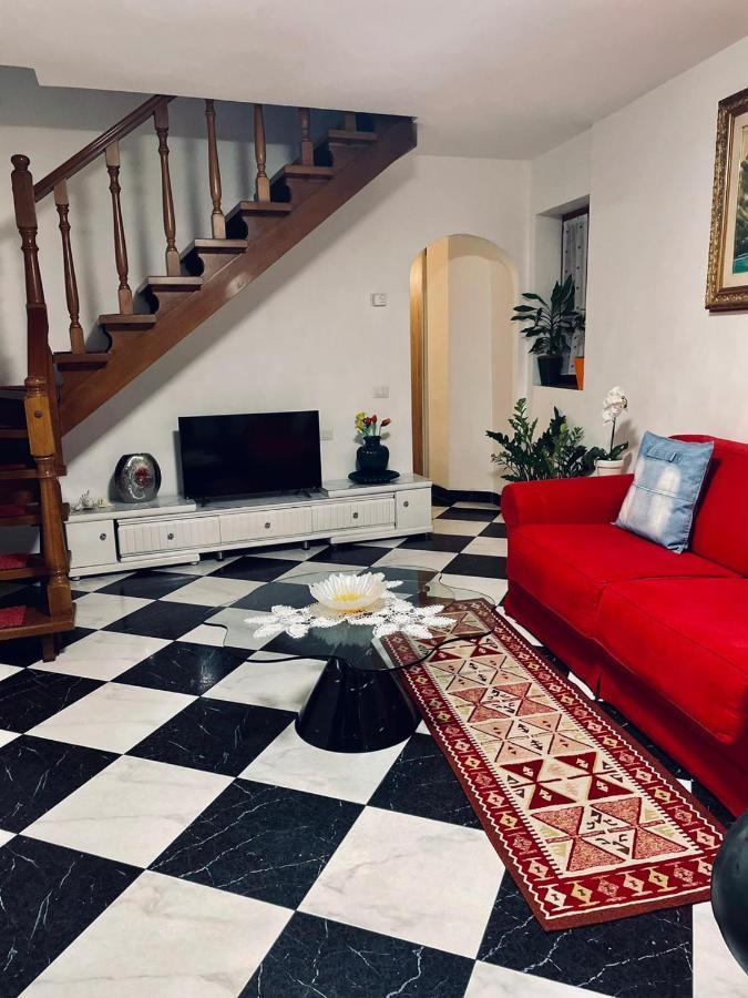فيلا Casa Dei Fiori سوما لومباردو المظهر الخارجي الصورة