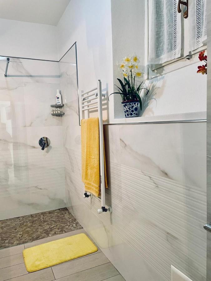 فيلا Casa Dei Fiori سوما لومباردو المظهر الخارجي الصورة